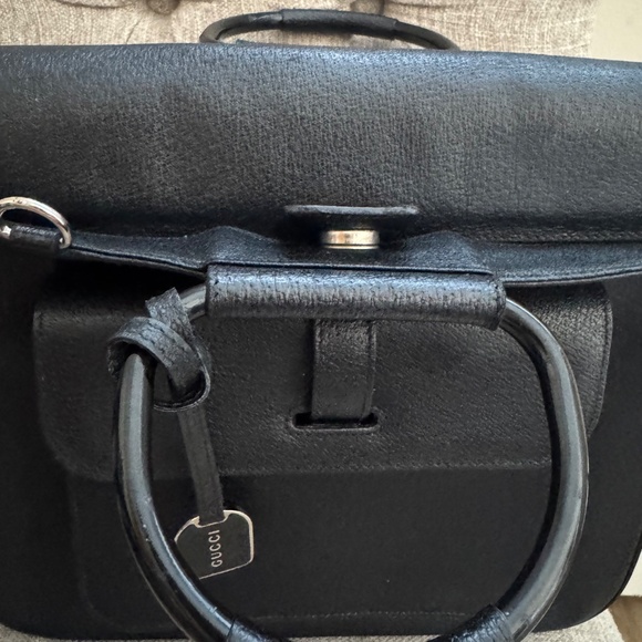 💯Auth. Gucci leather Handbag - Picture 5 of 17